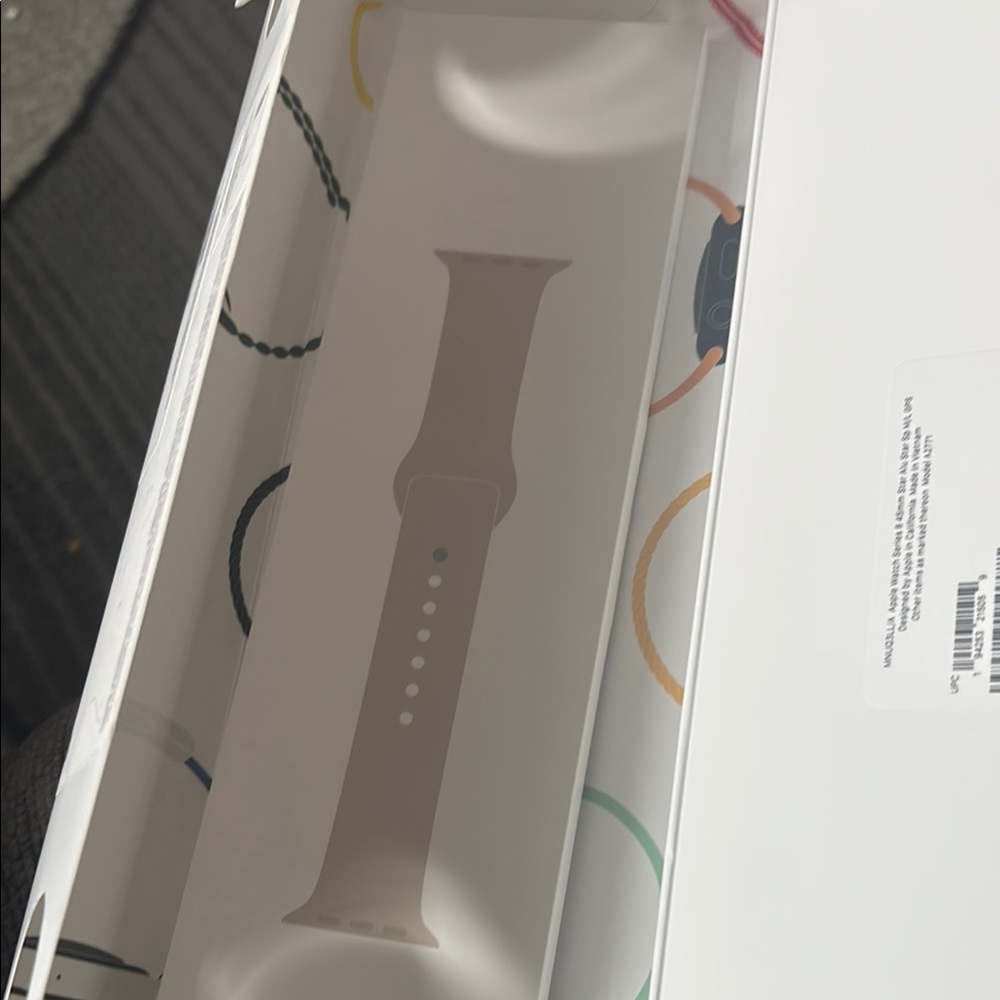 Apple Cream Smartwatch with Square Face and Silicone Band - Picture 8 of 8